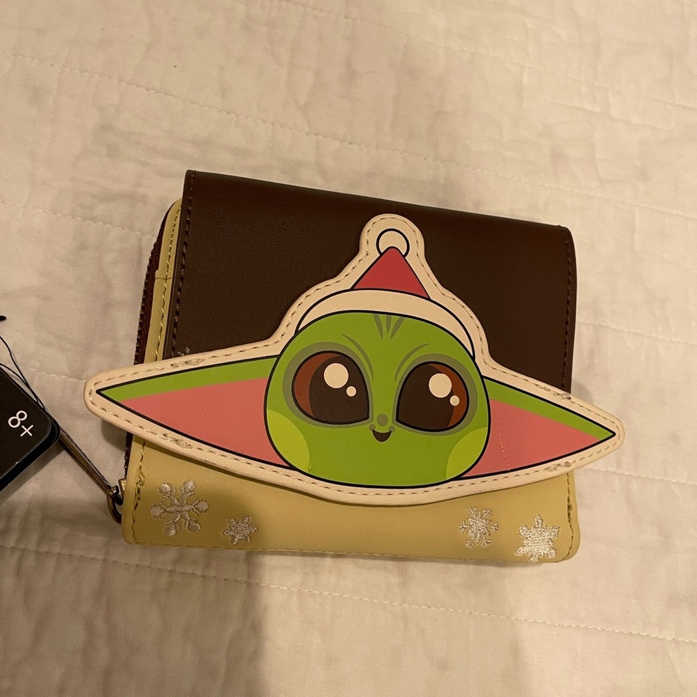 New Loungefly Star Wars Wallet - Picture 2 of 11